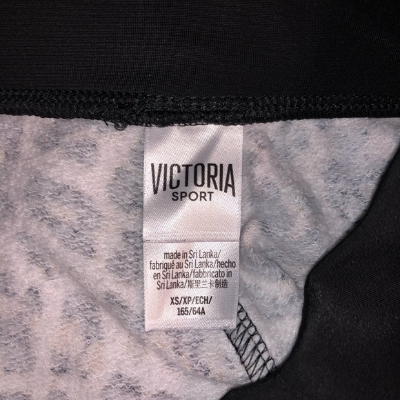 ❌SOLD❌ Victoria Secret Sport cheetah print shorts - Picture 3 of 3